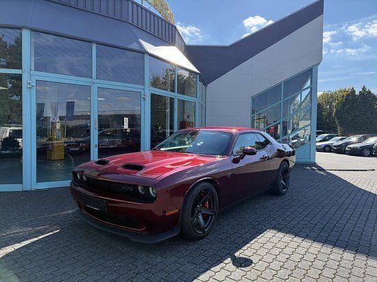 Rot (metallic) Gebraucht 2022 Dodge Challenger Coupé | 106.990 € - Bild 1/4