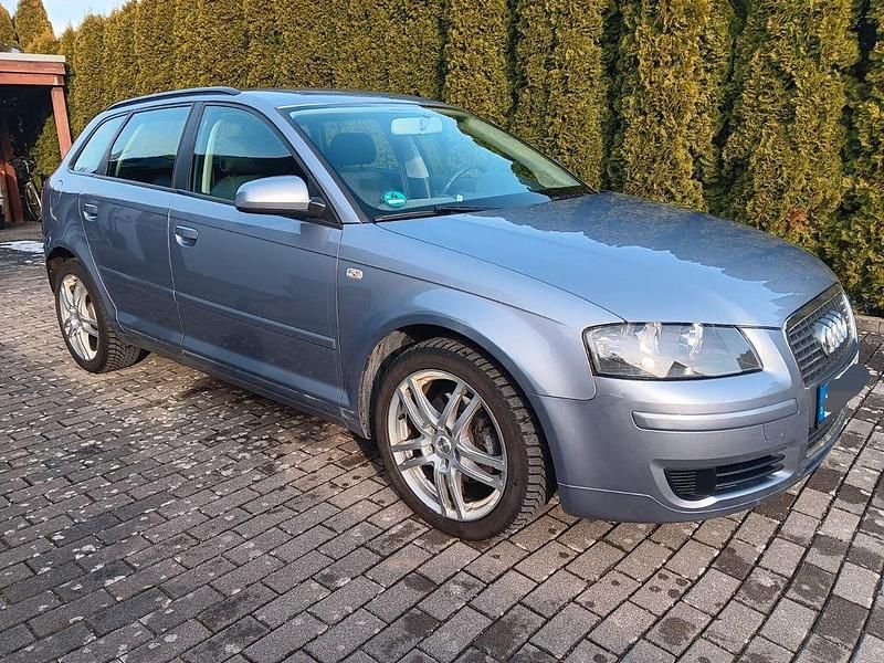 Gebraucht Audi A3 Attraction 140 PS (102 kW) 2007 Grau Kleinwagen
