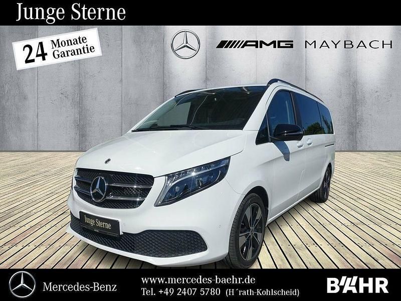Weiß Gebraucht 2023 Mercedes V250 Night Van / Kleinbus | 50.850 € (Guter Preis) - Bild 1/4