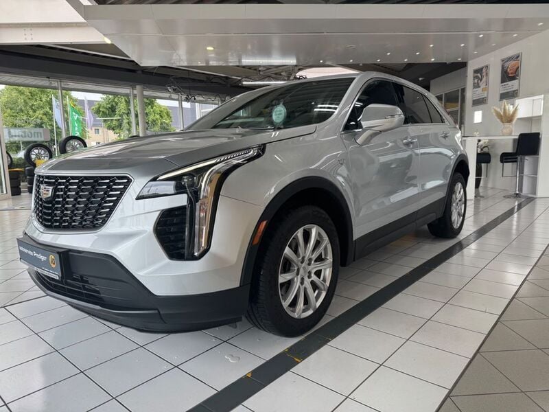 Silber Gebraucht 2022 Cadillac XT4 SUV | 32.950 € (Guter Preis) - Bild 1/4