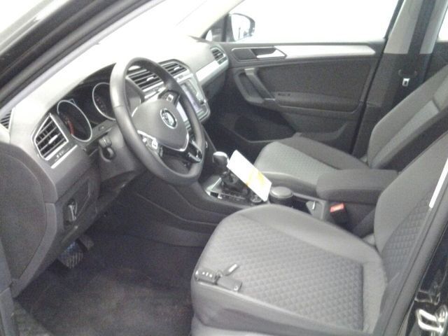 Gebraucht VW Tiguan Comfortline 150 PS (110 kW) 2016 Schwarz metallic SUV
