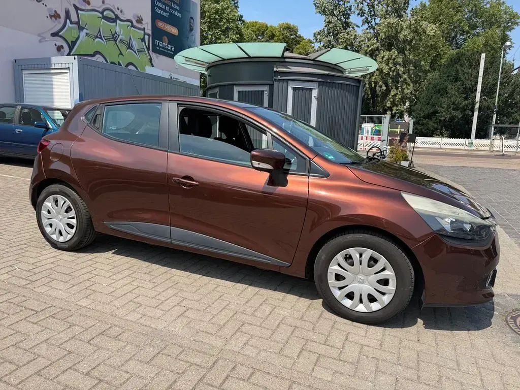 Gebraucht Renault Clio Expression 73 PS (53 kW) 2014 Limousine