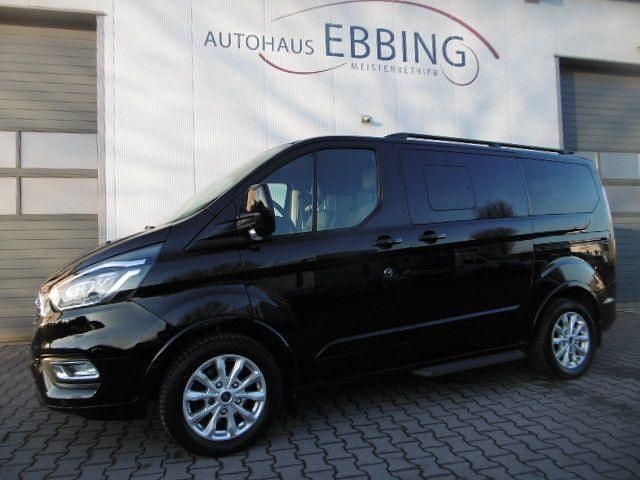 Gebraucht Ford Tourneo Titanium 170 PS (125 kW) 2018 Schwarz Kombi