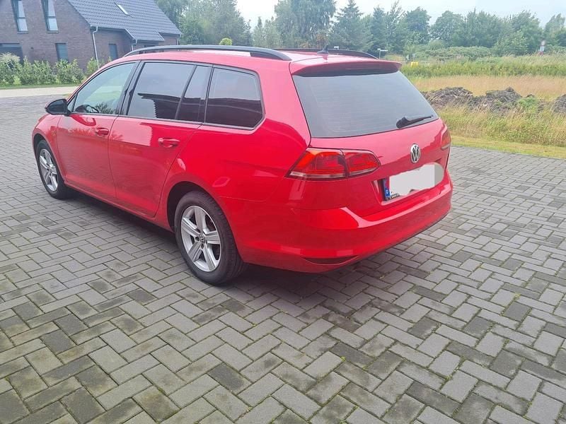 Rot Gebraucht 2016 VW Golf VII Kombi | 11.500 € (Fairer Preis) - Bild 1/4