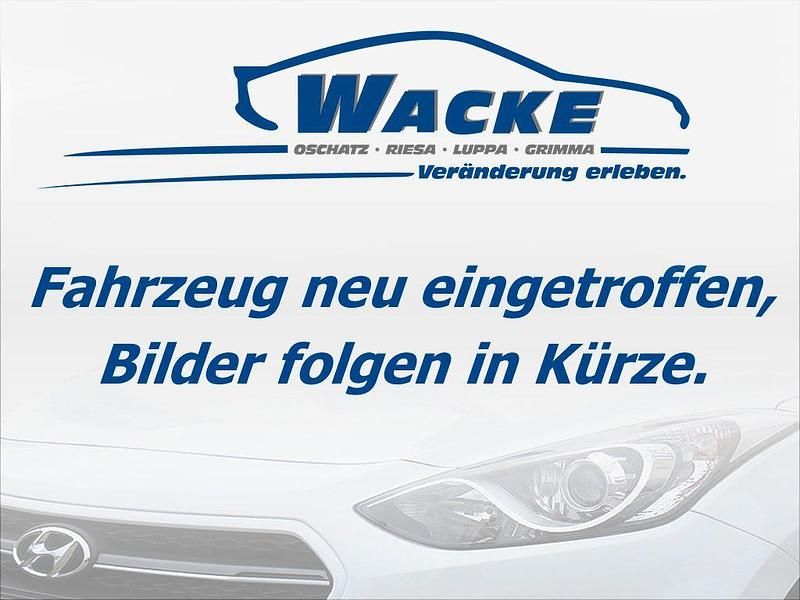 Gebraucht Hyundai i30 101 PS (74 kW) 2019 Rot Limousine