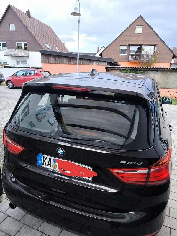 Gebraucht BMW 218 150 PS (110 kW) 2017 Braun Kombi
