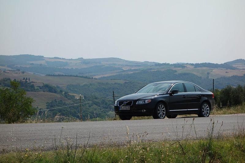 Schwarz Gebraucht 2012 Volvo S80 Summum Limousine | 10.000 € (Fairer Preis) - Bild 1/4