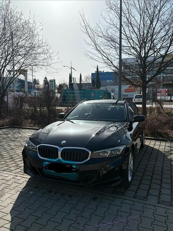 Gebraucht BMW 318 150 PS (110 kW) 2024 Schwarz Kombi