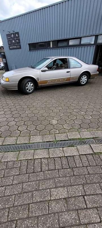 Beige Gebraucht 1996 Ford Thunderbird Coupé | 5.000 € - Bild 1/4