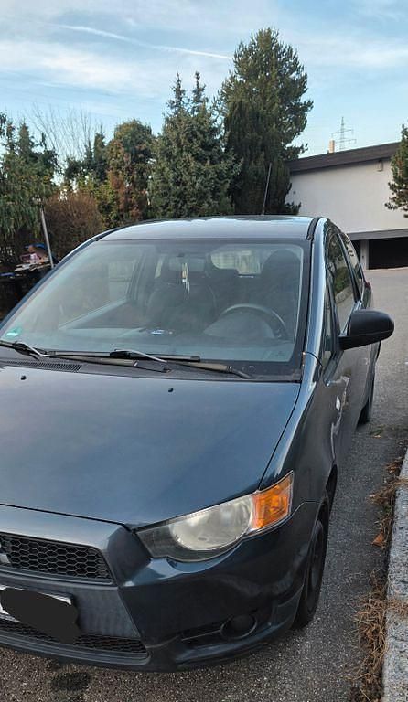 Blau Gebraucht 2009 Mitsubishi Colt Invite Limousine | 2.400 € (Guter Preis) - Bild 1/4