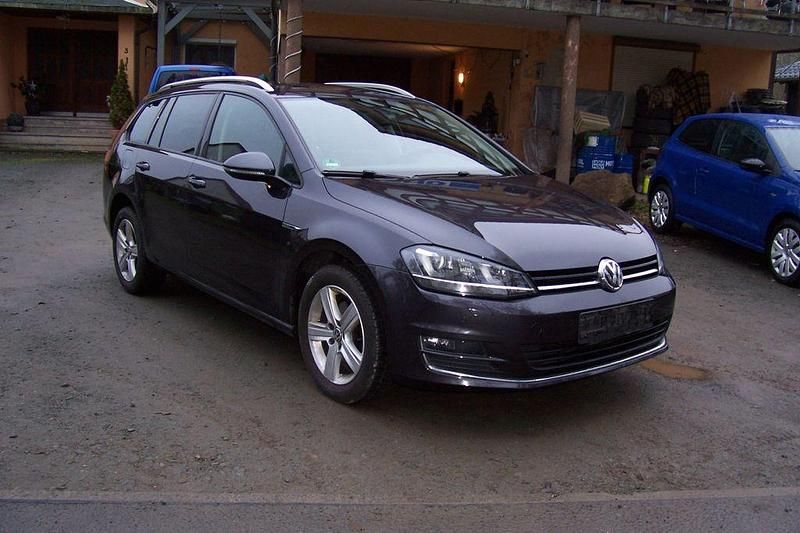 Grau Gebraucht 2015 VW Golf VII LOUNGE Kombi | 10.100 € (Fairer Preis) - Bild 1/4