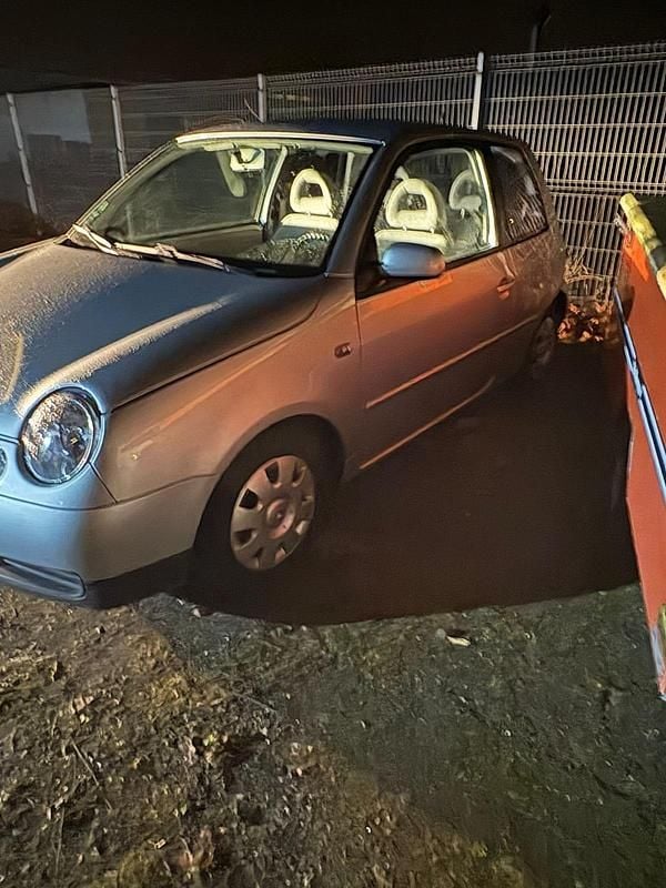 Gebraucht VW Lupo 50 PS (36 kW) 2003 Silber Kleinwagen