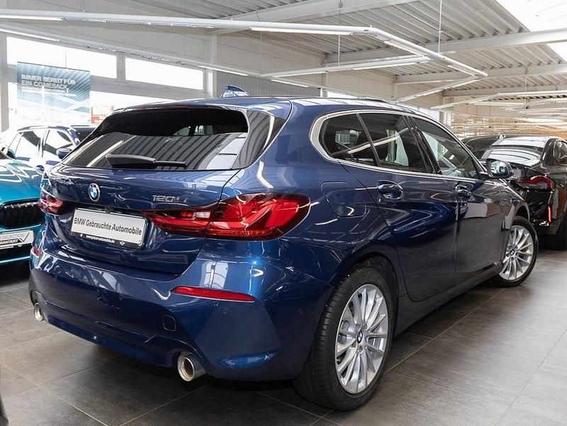 Gebraucht BMW 120 Advantage 178 PS (130 kW) 2024 Blau Kleinwagen