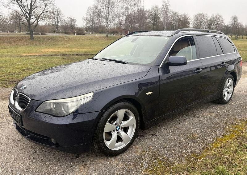 Second-hand BMW 545 Performance 333 CP (244 kW) 2004 Albastru Break