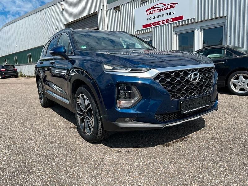 Blau Gebraucht 2019 Hyundai Santa Fe Premium SUV | 24.990 € (Teuer) - Bild 1/4