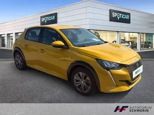 Gebraucht Peugeot e-208 Allure 100 kW (136 PS) 2020 Unbekannt (metallic) Kleinwagen