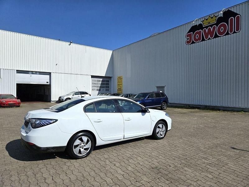 Gebraucht Renault Fluence 69 kW (95 PS) 2012 Weiß Limousine
