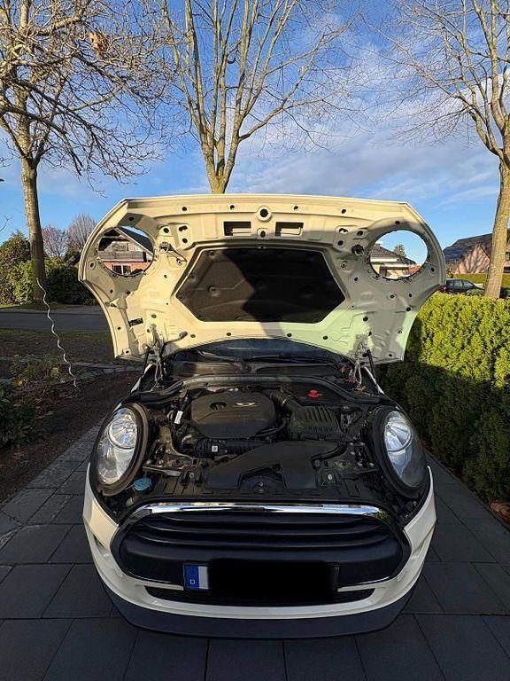 Gebraucht Mini John Cooper Works 102 PS (75 kW) 2016 Weiß Kleinwagen