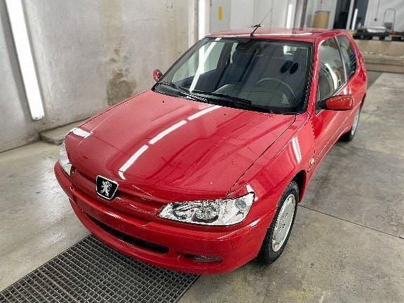 Gebraucht Peugeot 306 75 PS (55 kW) 1999 Rot Kleinwagen