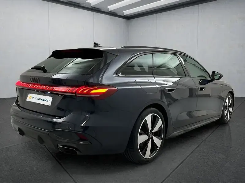 Gebraucht Audi A5 204 PS (150 kW) 2025 Blau Kombi