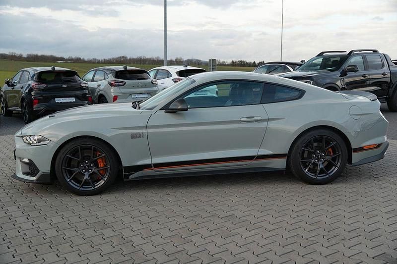 Gebraucht Ford Mustang Fastback 460 PS (338 kW) 2023 Cactusgray Coupé