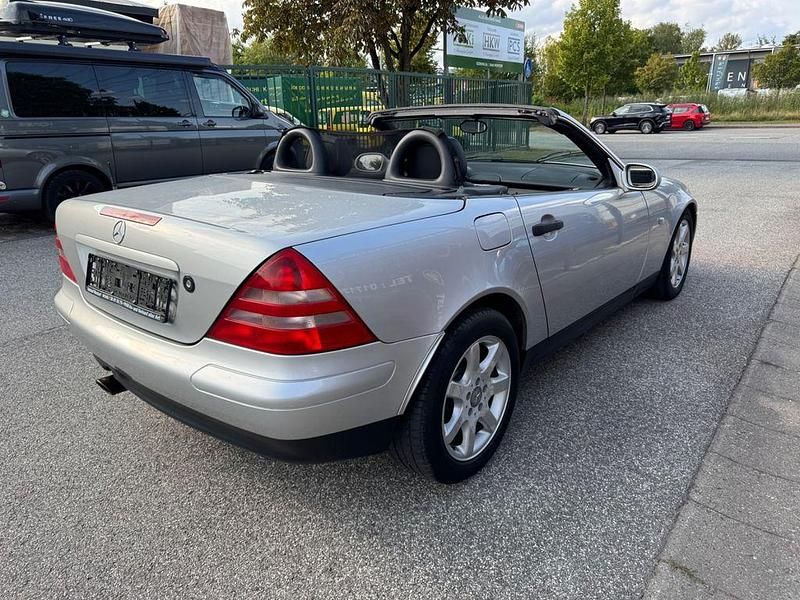 Gebraucht Mercedes SLK200 136 PS (100 kW) 1997 Silber Cabrio