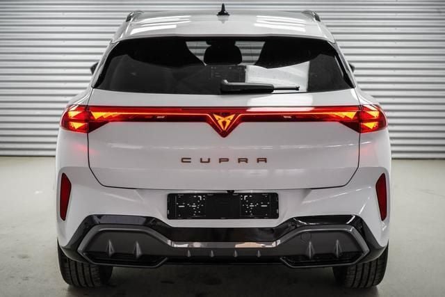Glacier white metallic (2y) glacier white metallic (2y) Neu 2025 Cupra Terramar SUV | 36.237 € (Superpreis) - Bild 1/4