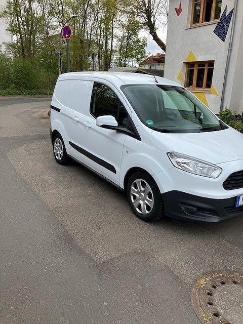 Gebraucht Ford Transit Trend 101 PS (74 kW) 2018 Weiß Kombi