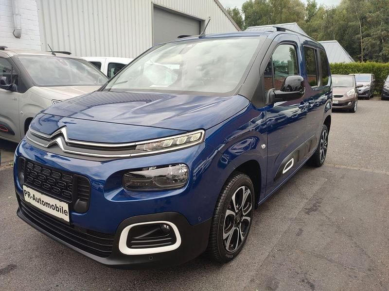 Blau Gebraucht 2023 Citroën Berlingo Van / Kleinbus | 26.999 € (Etwas zu teuer) - Bild 1/4