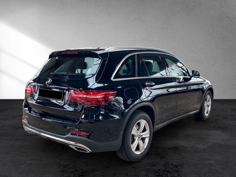 Gebraucht Mercedes GLC220 AMG line 170 PS (125 kW) 2018 Schwarz SUV