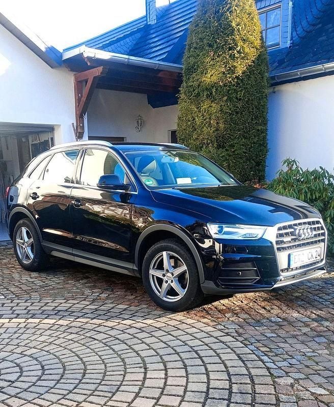 Gebraucht Audi Q3 Comfort 220 PS (161 kW) 2015 Schwarz SUV