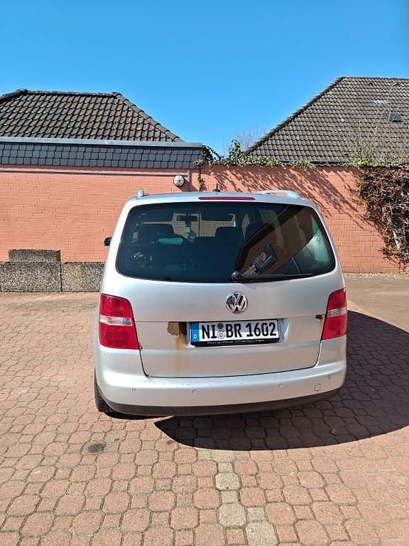 Gebraucht VW Touran Highline 140 PS (102 kW) 2005 Silber Van / Kleinbus