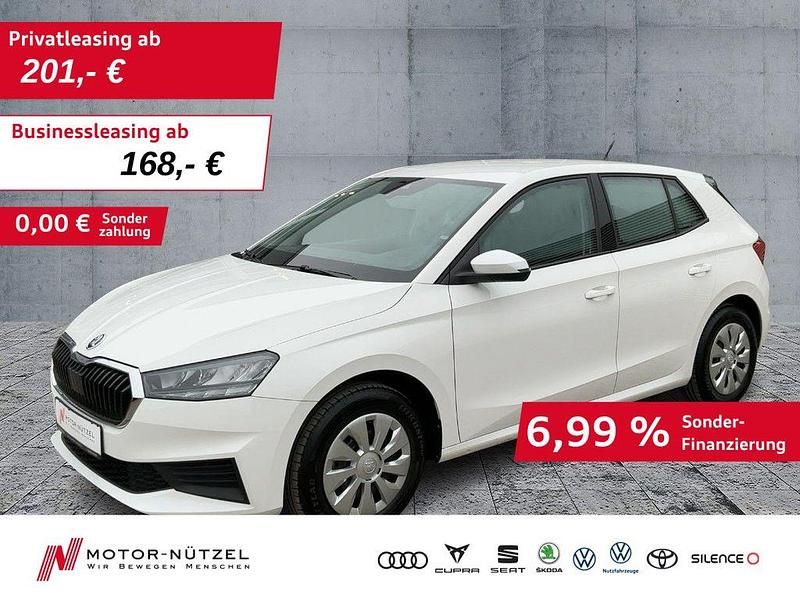 Weiß Gebraucht 2022 Skoda Fabia Active Limousine | 13.430 € (Fairer Preis) - Bild 1/4