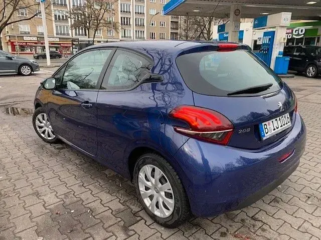 Gebraucht Peugeot 208 Active 82 PS (60 kW) 2016 Blau Kleinwagen