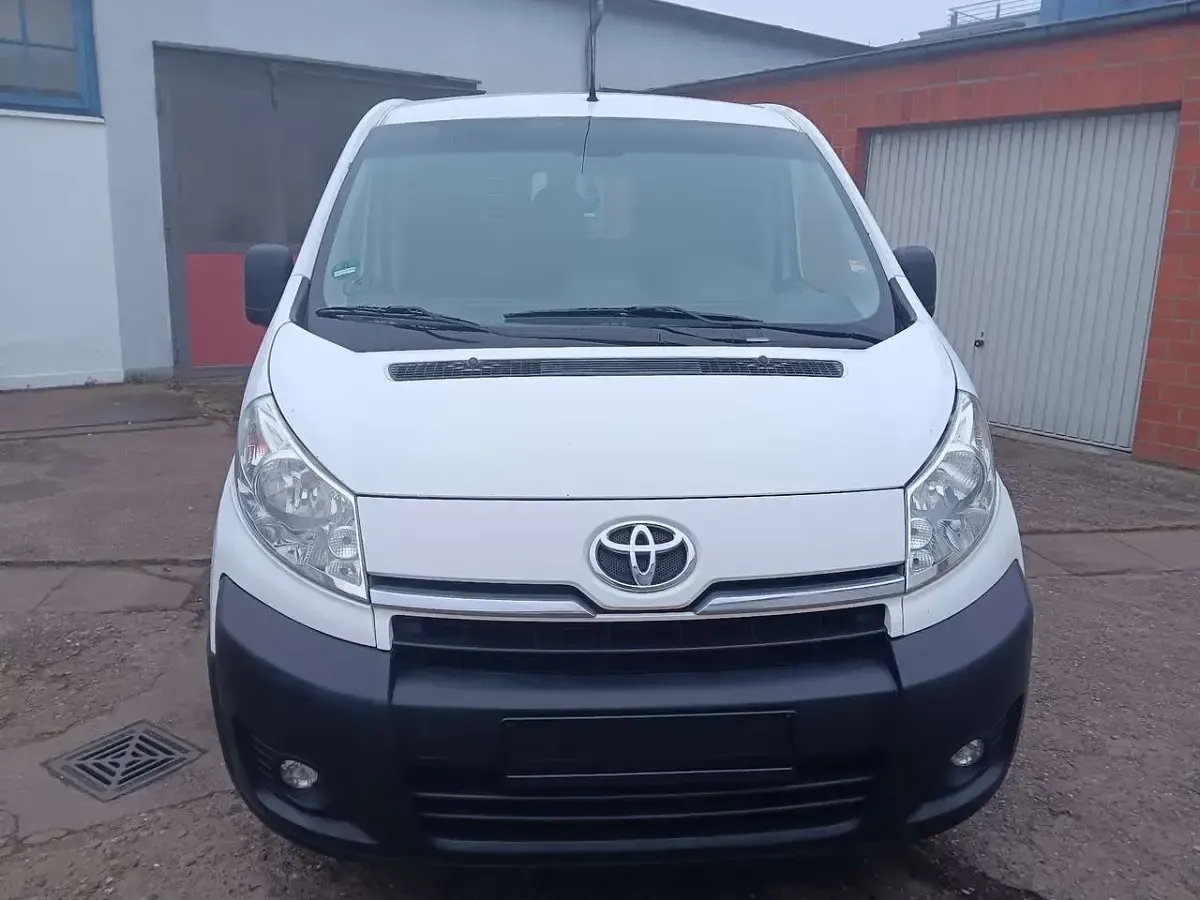 Gebraucht Toyota Proace Comfort 128 PS (94 kW) 2016 Van / Kleinbus