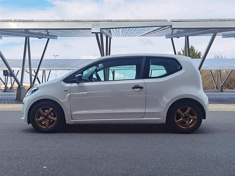 Gebraucht VW Golf VII 60 PS (44 kW) 2012 Weiß Kleinwagen