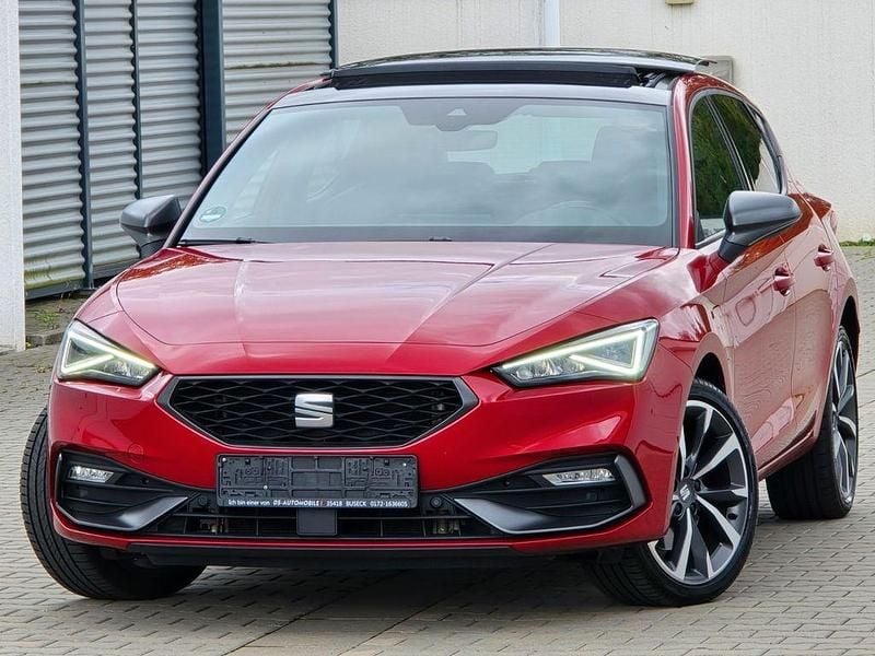 Rot Gebraucht 2021 Seat Leon FR Limousine | 20.999 € (Fairer Preis) - Bild 1/4