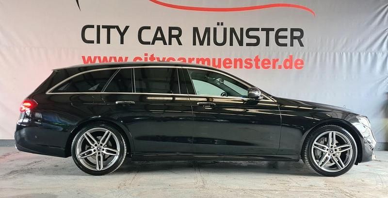Gebraucht Mercedes E220 AMG 194 PS (142 kW) 2017 Schwarz Kombi