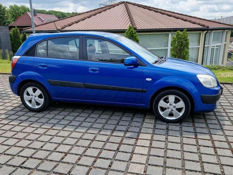 Gebraucht Kia Rio EX 97 PS (71 kW) 2008 Saphirblau met. Kleinwagen