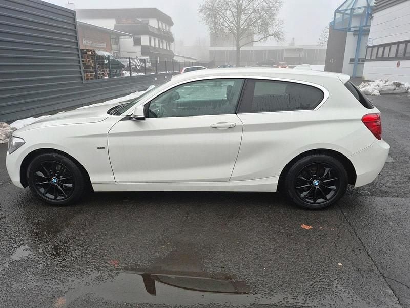Gebraucht BMW 118 Coupé Sport Line 150 PS (110 kW) 2013 Weiß Coupé