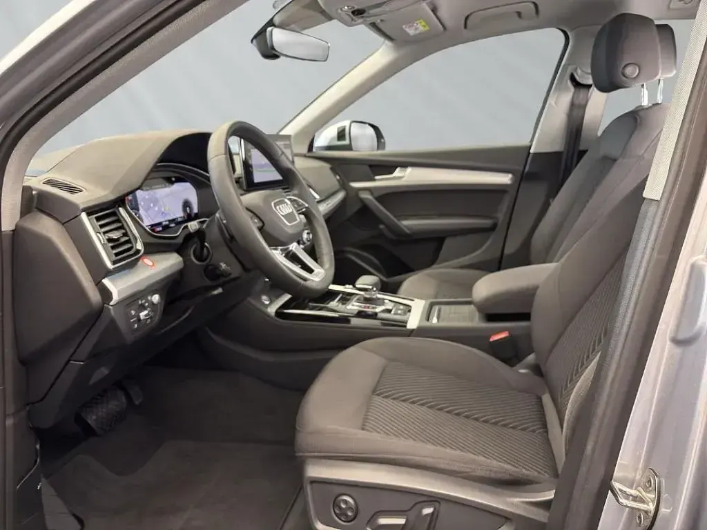 Gebraucht Audi Q5 Advanced 204 PS (150 kW) 2023 Florettsilber (metallic) SUV