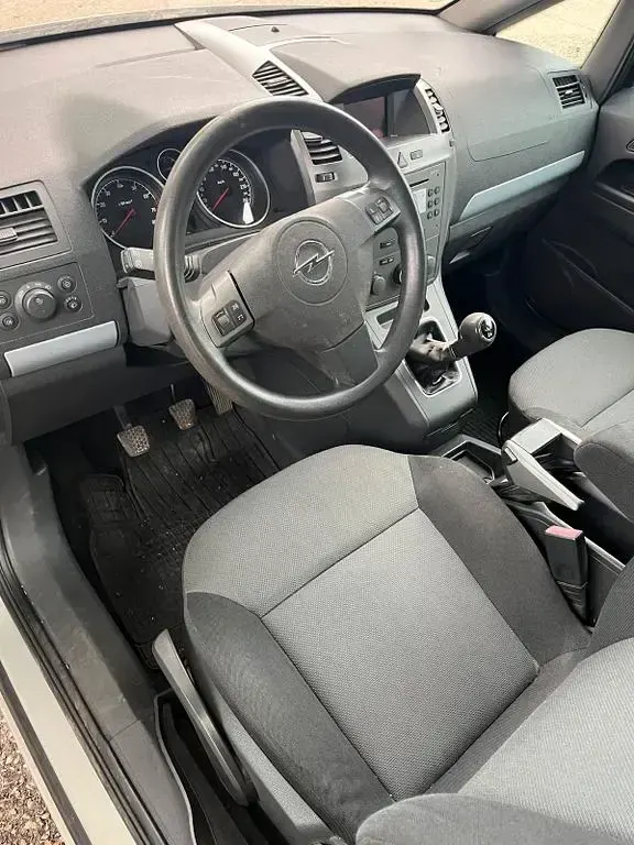 Gebraucht Opel Zafira 105 PS (77 kW) 2006 Van / Kleinbus