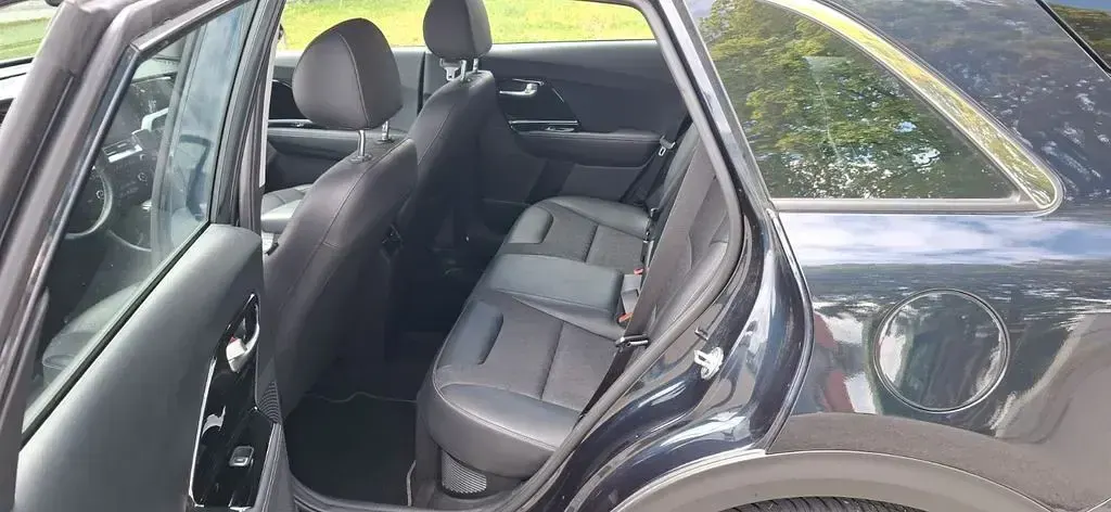 Gebraucht Kia Niro Vision 141 PS (103 kW) 2021 Schwarz SUV