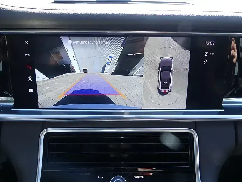 Gebraucht Porsche Panamera 4 E-Hybrid Executive Chrono 330 PS (242 kW) 2023 Weiss Kleinwagen