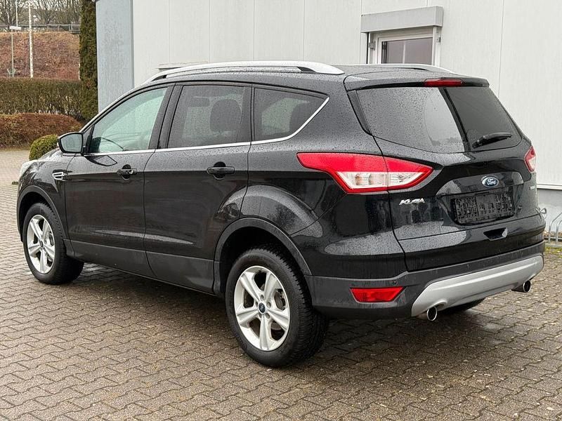 Gebraucht Ford Kuga Titanium 150 PS (110 kW) 2015 Schwarz SUV