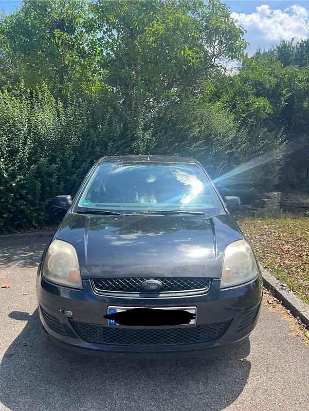 Schwarz Gebraucht 2008 Ford Fiesta Kleinwagen | 400 € (Superpreis) - Bild 1/4