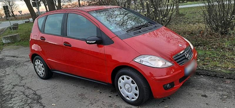 Second-hand Mercedes A150 2006 Roșu Berlinǎ