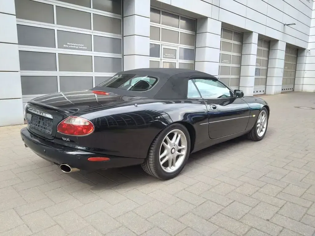 Gebraucht Jaguar XKR S 363 PS (266 kW) 2002 Schwarz Cabrio