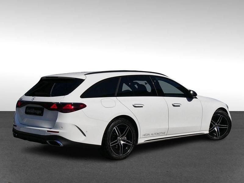 Gebraucht Mercedes E220 AMG 197 PS (144 kW) 2025 Weiß Limousine