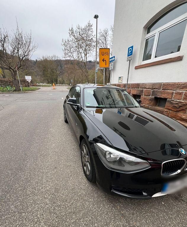 Gebraucht BMW 116 Efficient Dynamics 116 PS (85 kW) 2013 Schwarz Kleinwagen